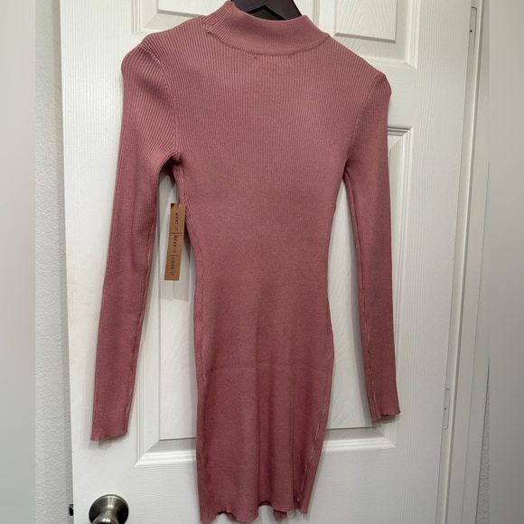 Almost Famous Mauve Lace-Up Long Sleeve Dress - Picture 5 of 5
